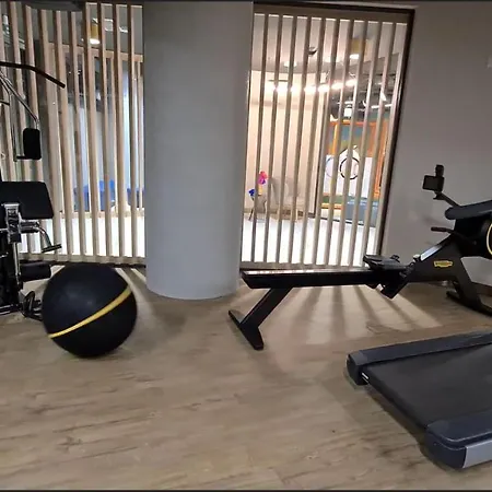 Wave - Seaview B645 - Free Parking Daire